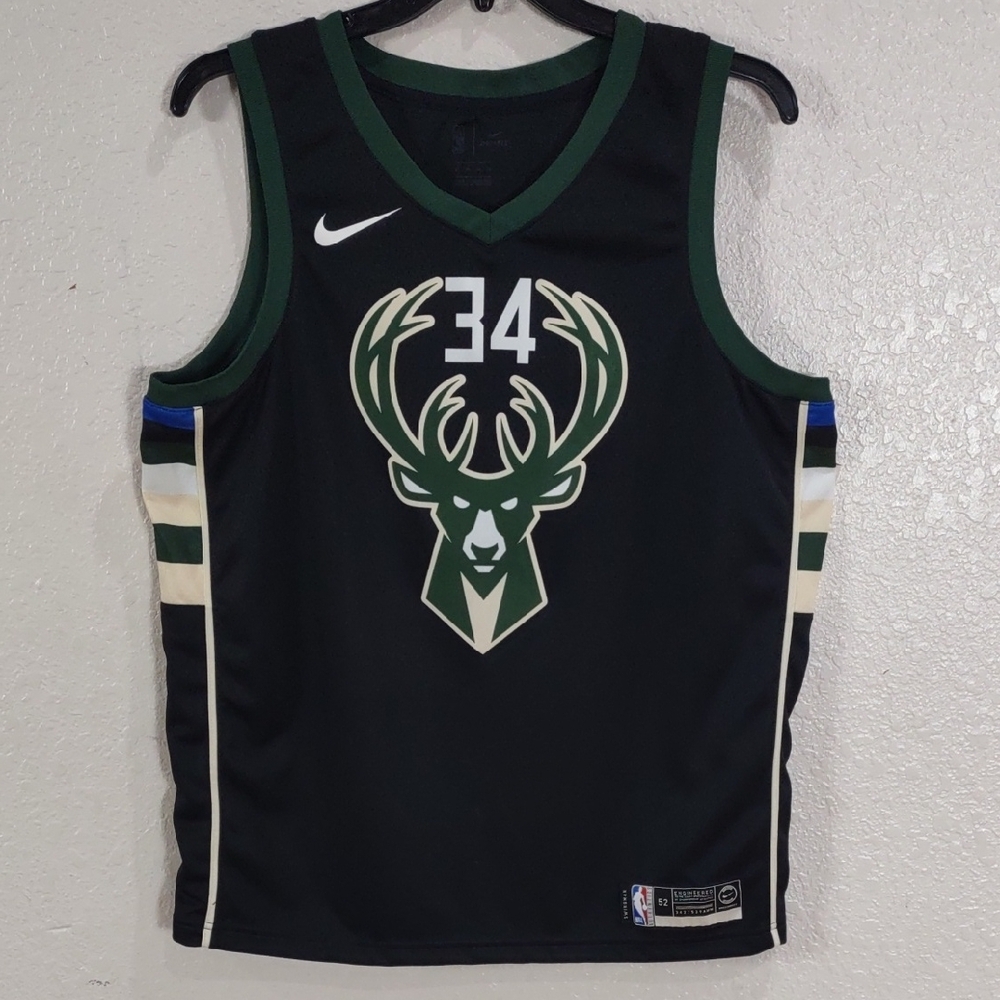 NBA Nike Black and Green Bucks Jersey - Picture 6 of 17